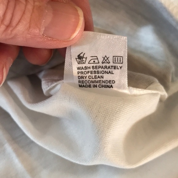 ✅3X Host Pick✅ Summer Print Crop Tee, Medium - Picture 7 of 7